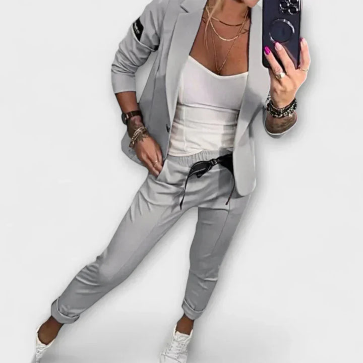 Vionne – Two-Piece Set
