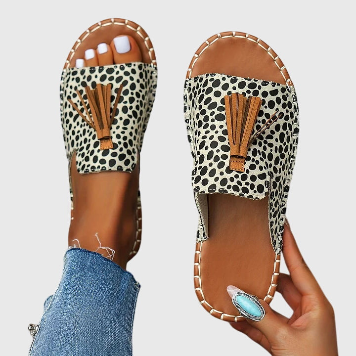 Lorraine | Classic Sandals