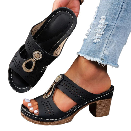 Faith | Chic Sandals