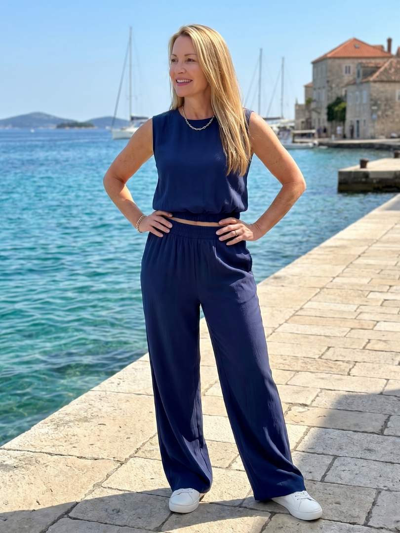 Otilia | Sleeveless Crew Neck Elastic Waist Leg Pants Set