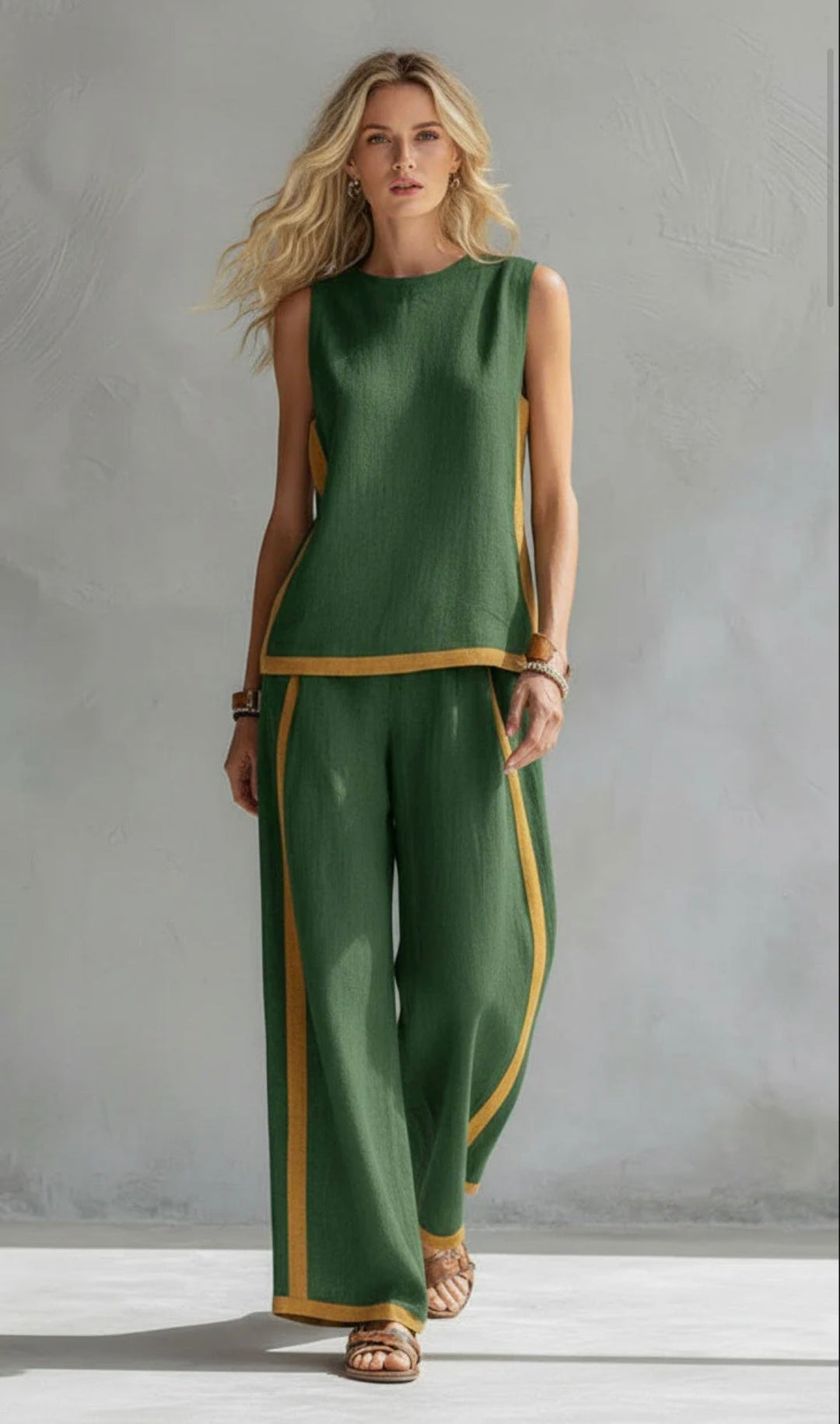 Leila | Elegant 2-Piece Set with Relaxed Fit and Refined Details
