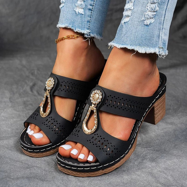 Faith | Chic Sandals