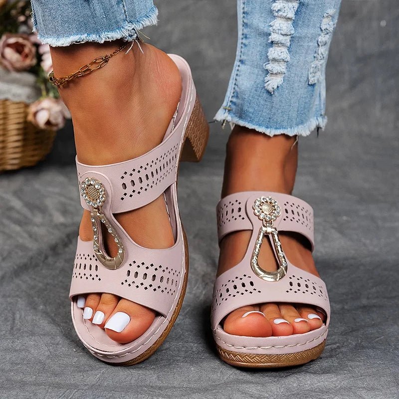 Faith | Chic Sandals